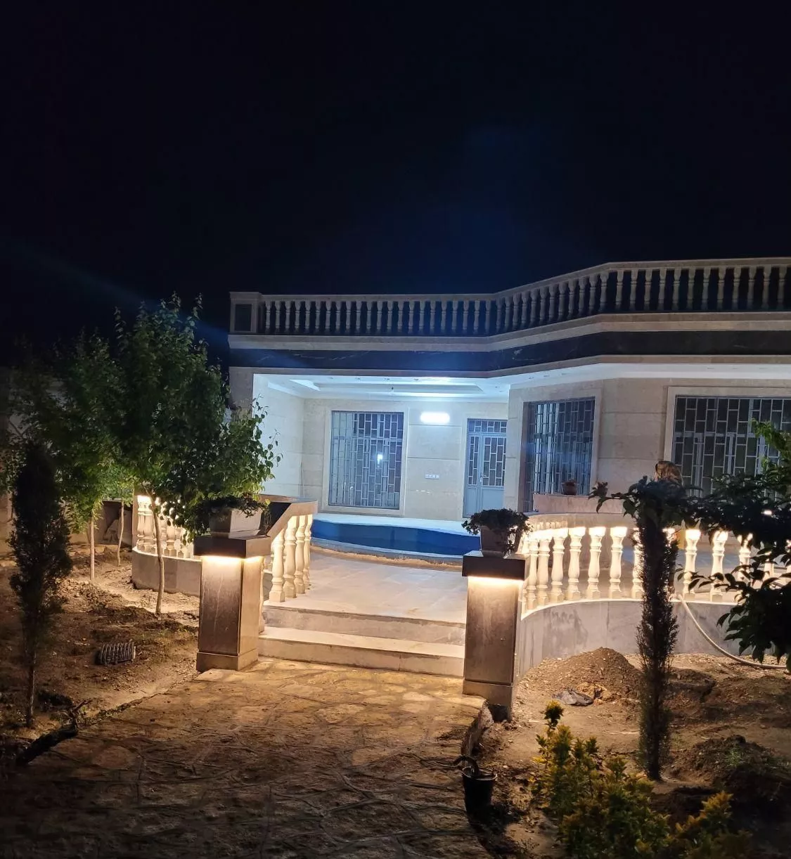 باغچه ۵۰۰ متری خیابان ۱۲ متری سوم کاهو