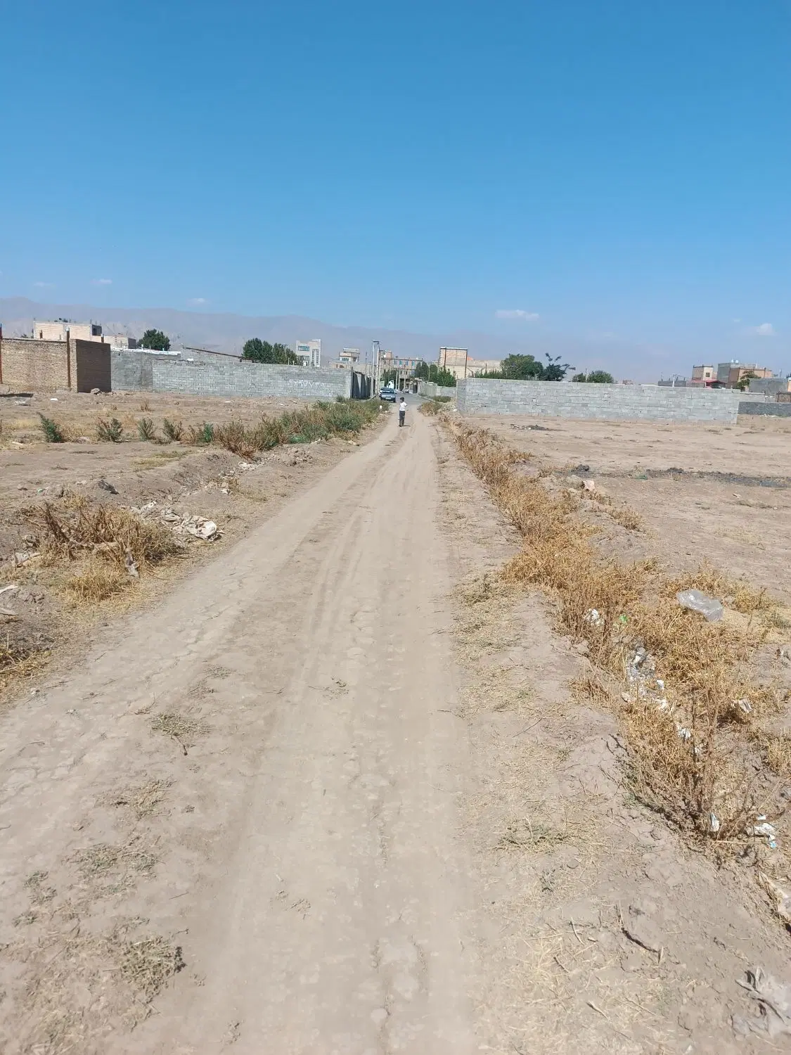 زمین مسکونی ۱۳۰ متر