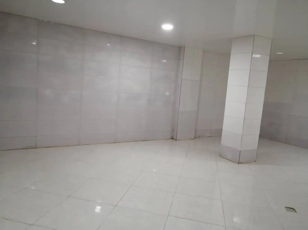 اجاره زیرزمین تجاری ۶۰ متری
