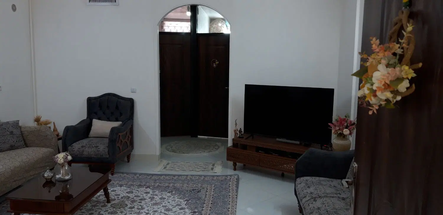 آپارتمان شیک و تمیز