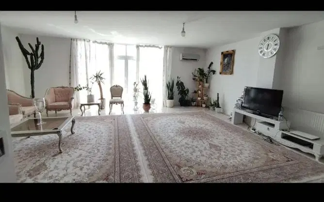 آپارتمان ۱۴۰ متری شمالی جنوبی