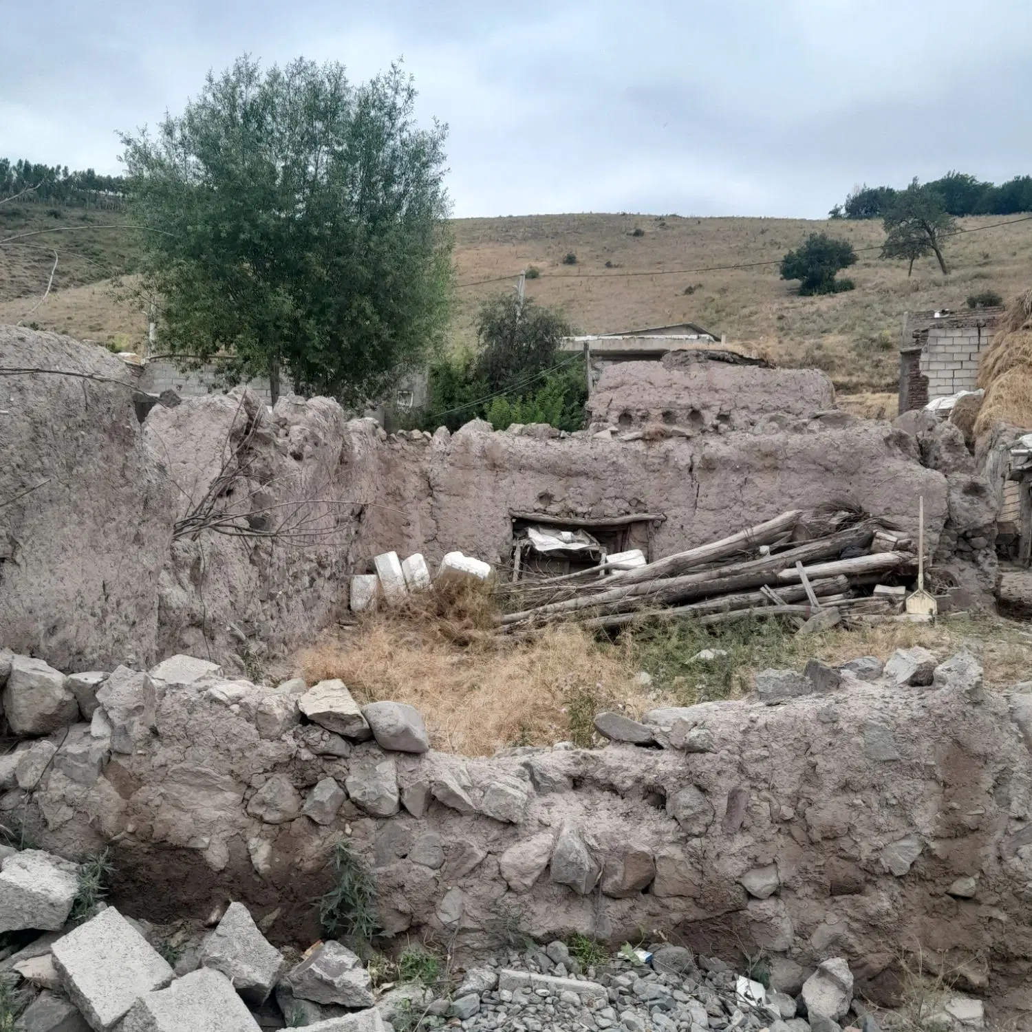 فروش‌زمین‌‌‌‌‌‌برای‌ساخت‌ساز‌درروستای‌المانقدیم