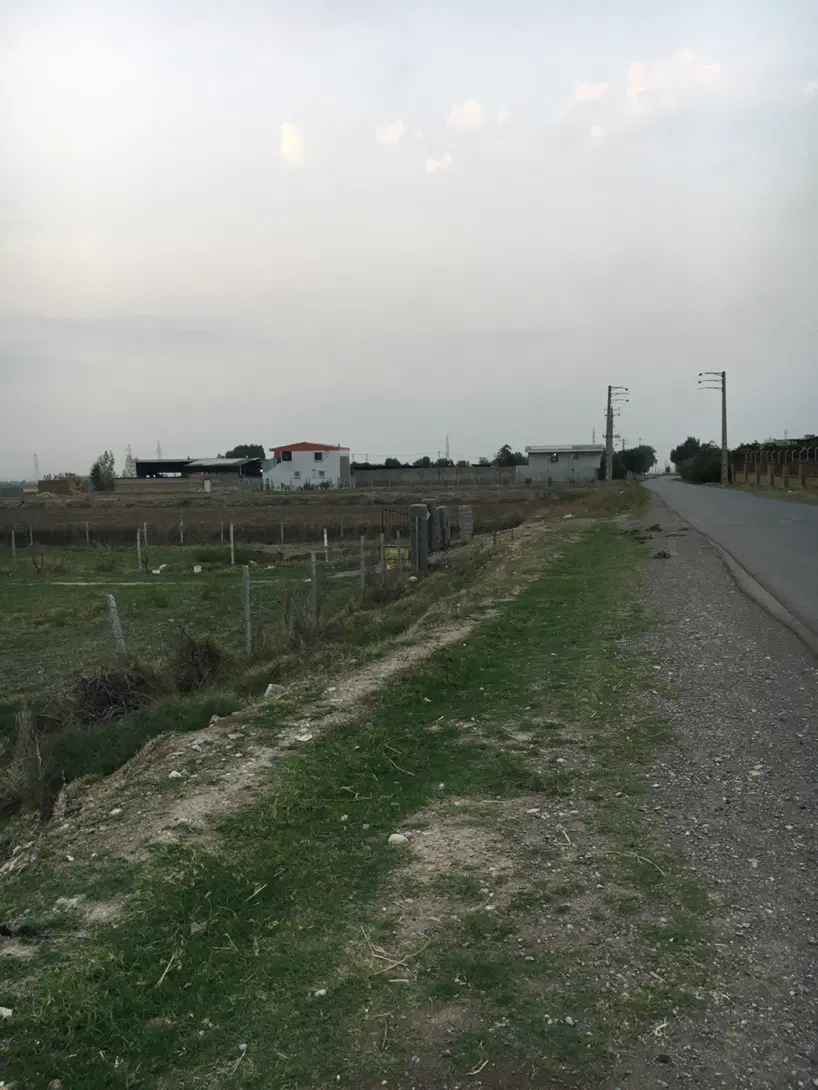 زمین با موقعیت مکانی خوب