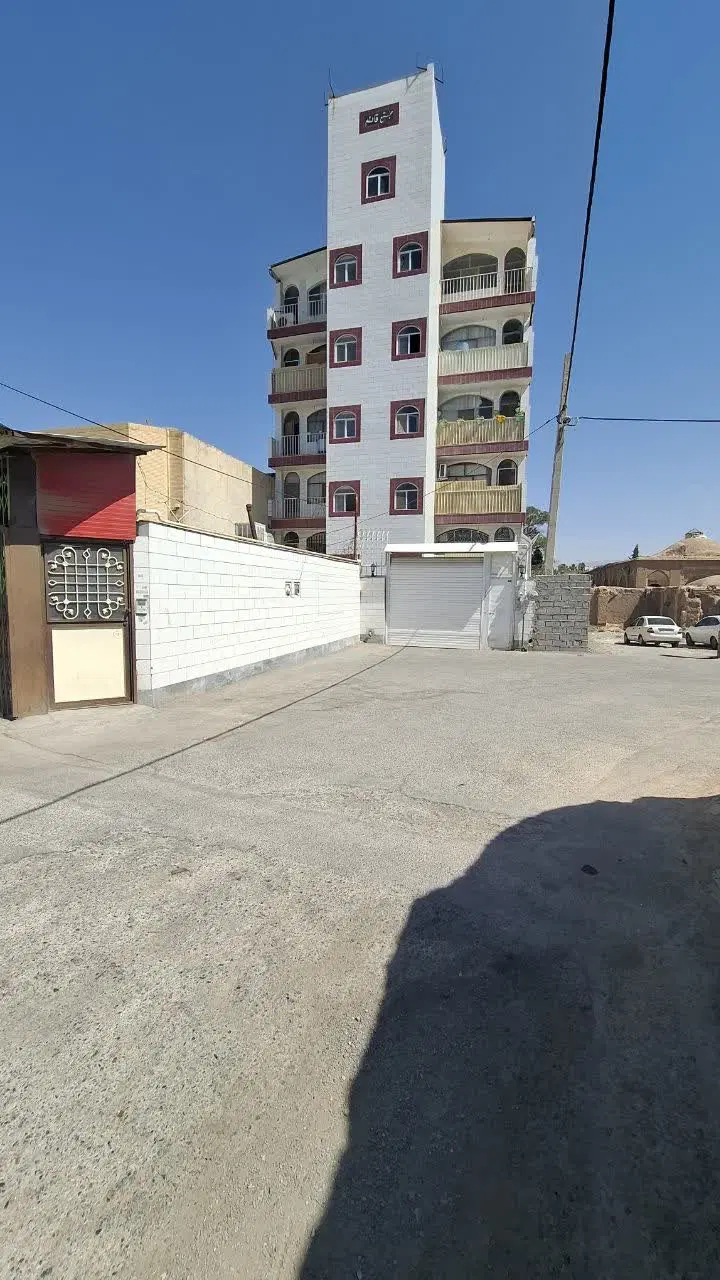 آپارتمان دوخوابه 94 متری خیابان زریسف