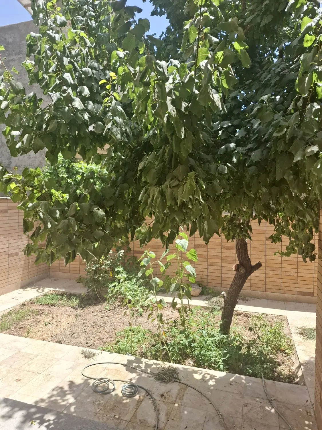 فروش منزل ویلایی در چادگان