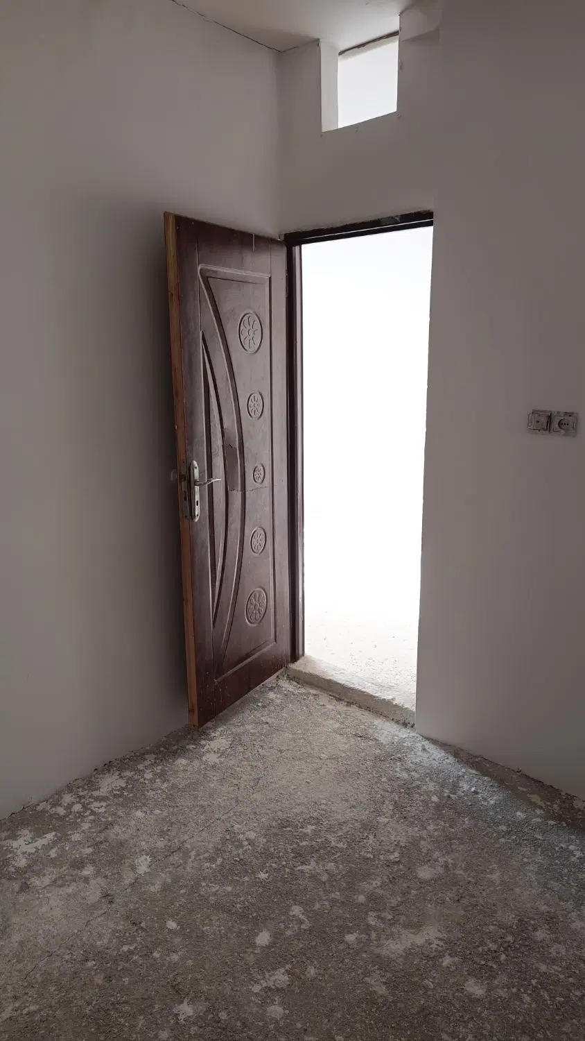 رهن و اجاره ۵۵ متری با پارکینگ