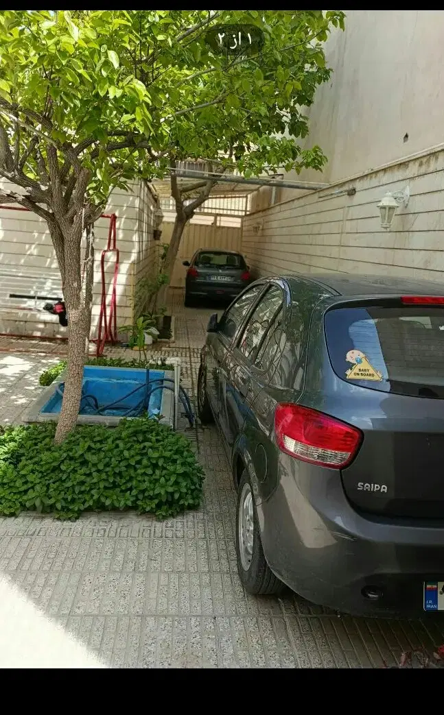 خانه ویلایی ۳۰۳متری قابل سکونت در مرکز شهر