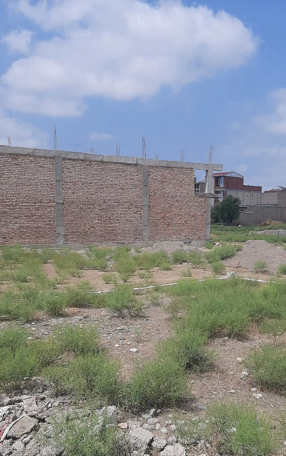 زمین مسکونی_ ۱۰ × ۱۰ _ بغل نبش_ ایثارگران