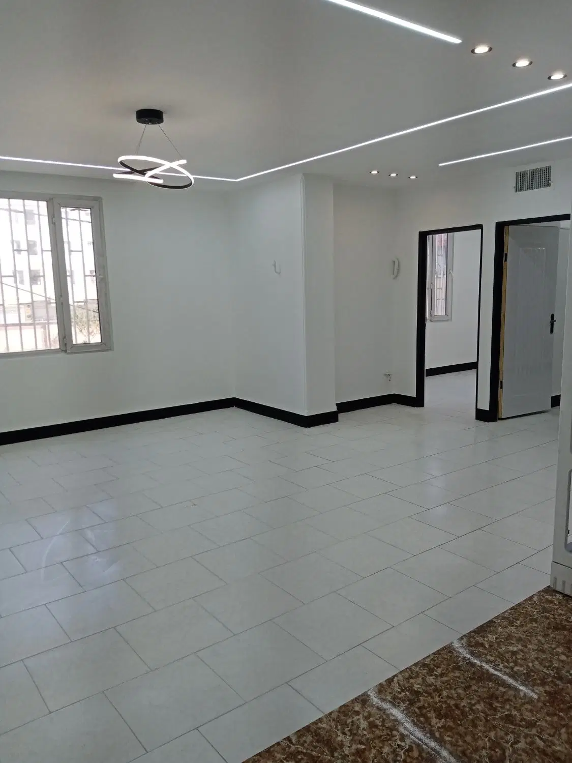 ۷۶متر طبقه اول پارکینگ سندی روبه نما