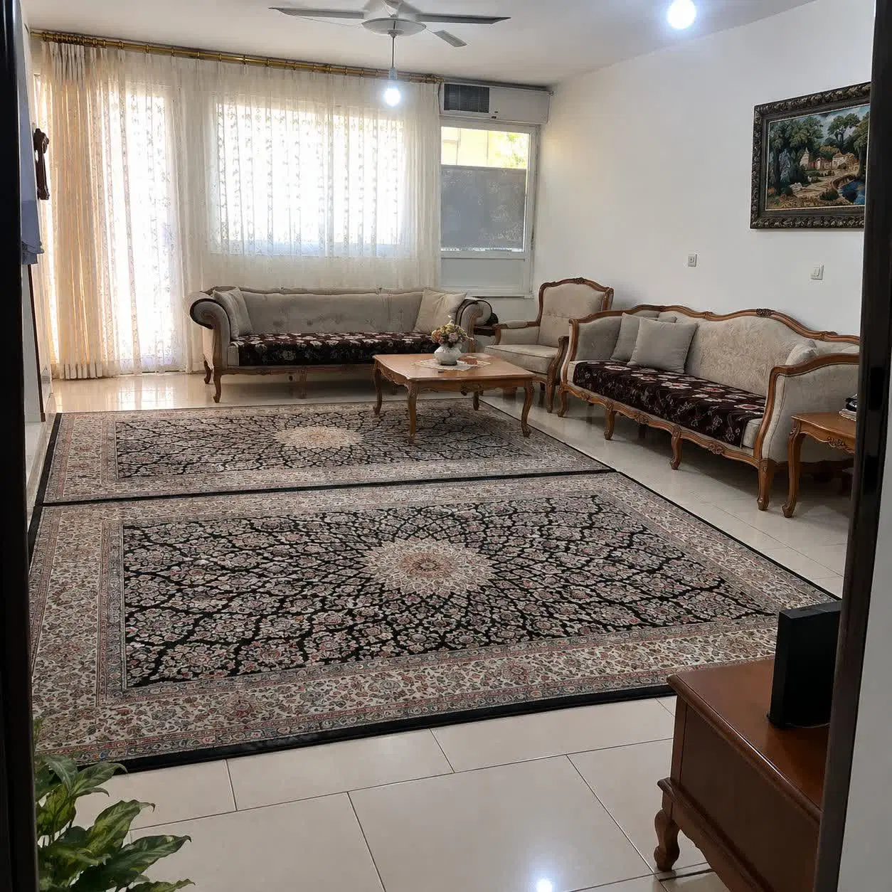 آپارتمان ۶۸.۵ متری شهرک وحیدیه. روبروی استادیوم