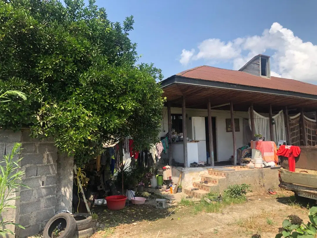 خانه محوطه روستایی سراوان 1300 متری