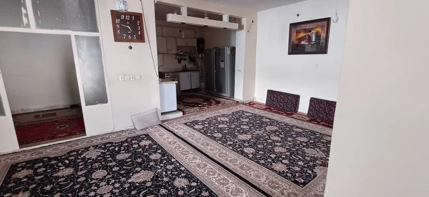 ۱۷۹ متر _۳خواب_ همکف_ بازسازی_ ماشین رو