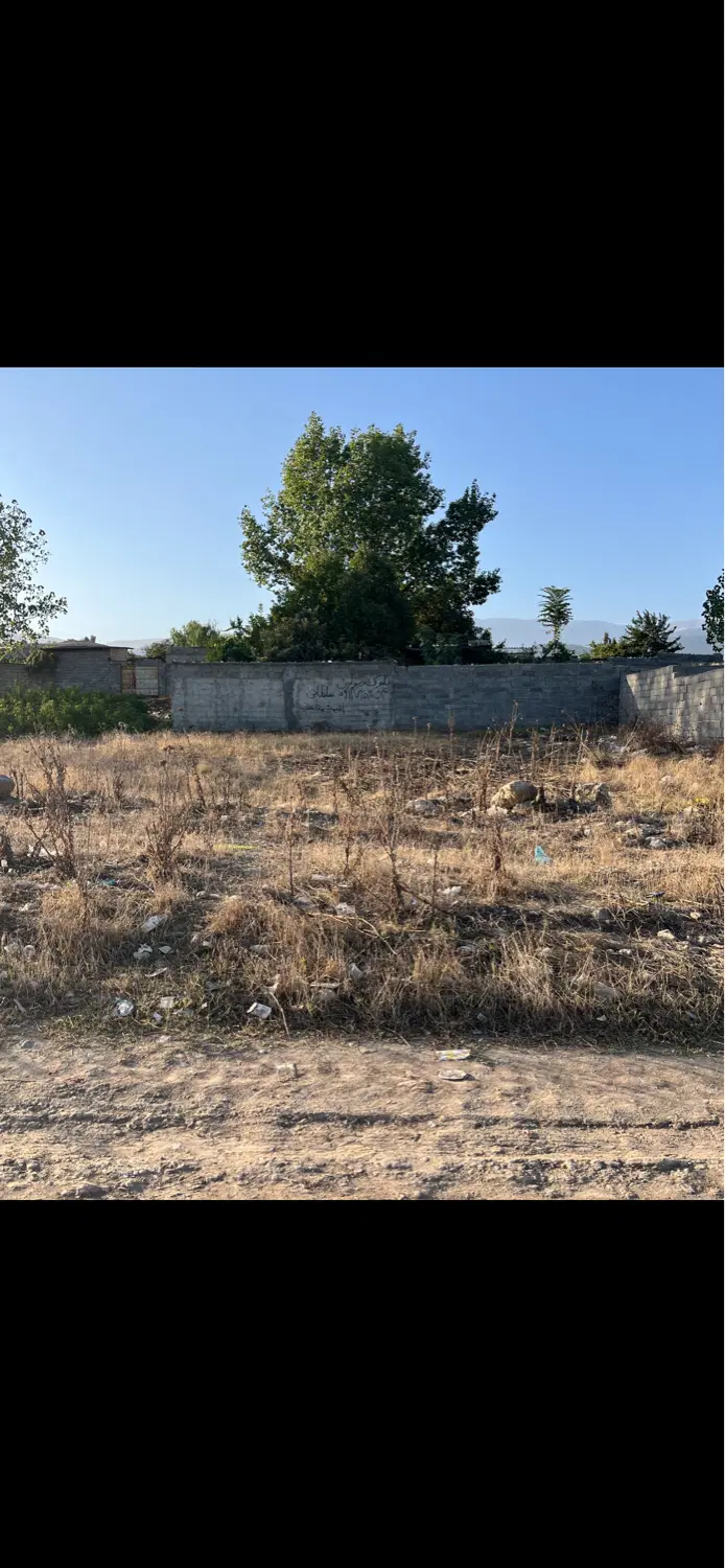 زمین ۱۲۷ متری، گلشهر