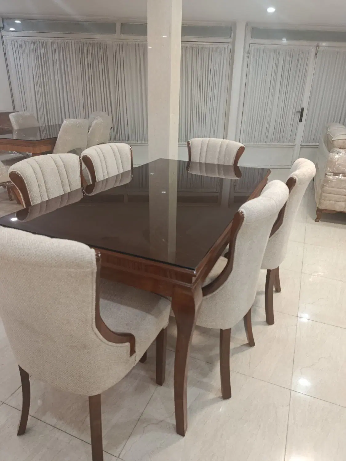 اجاره آپارتمان  نوساز 130 متری فول سه خواب