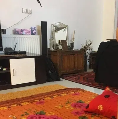 نیاز به همخونه خانم پرند