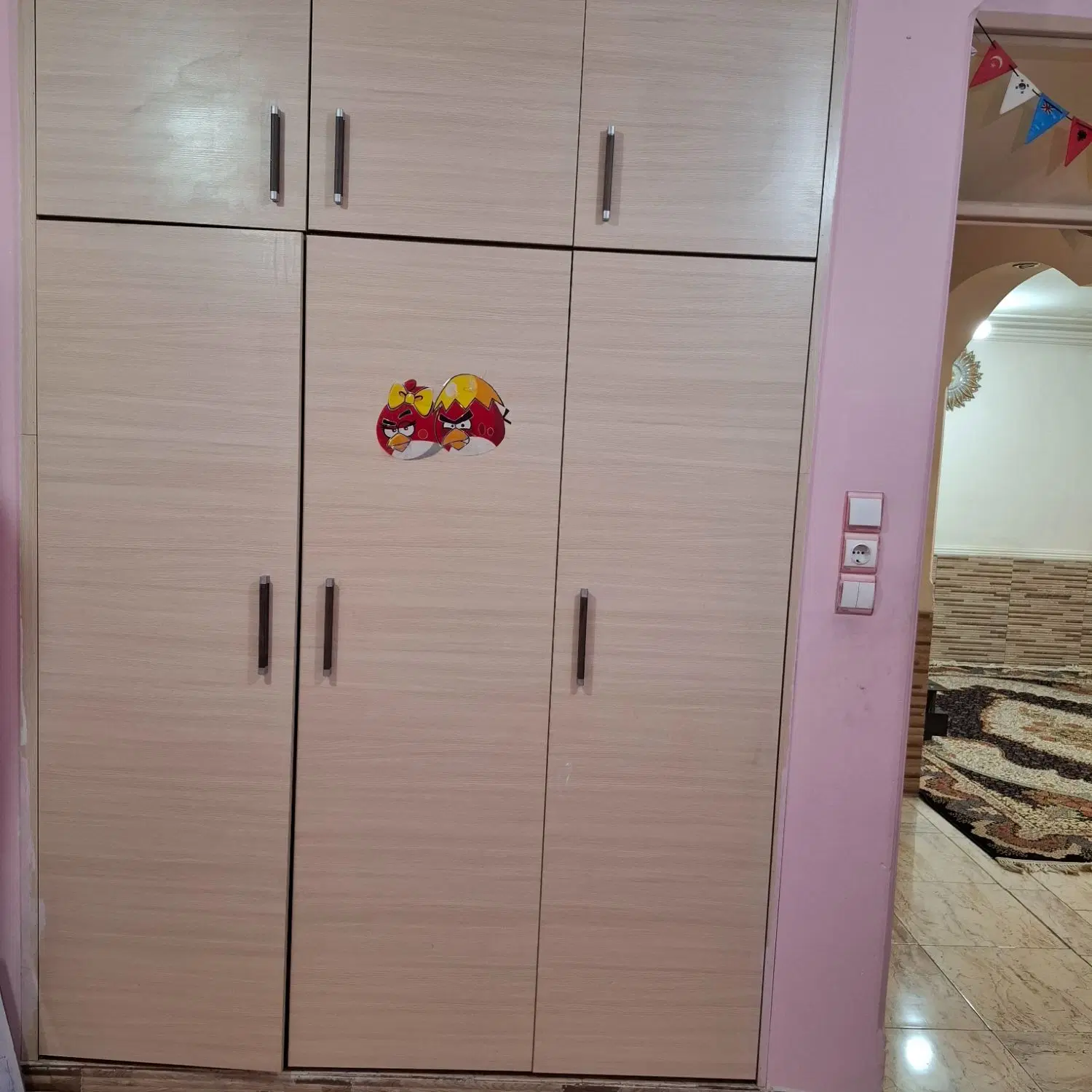 منزل دوخوابه طبقه اول