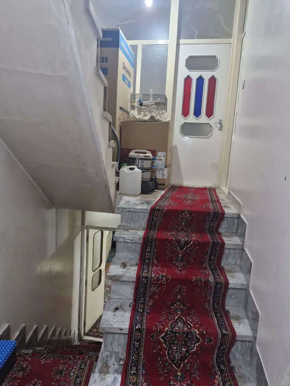 ۱۳۰ متر دو طبقه + حیاط + زیرزمین مستقل