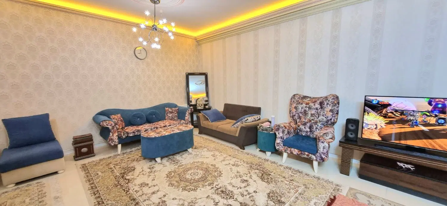 خانه ویلایی دوطبقه مستقل با استخر چهارفصل