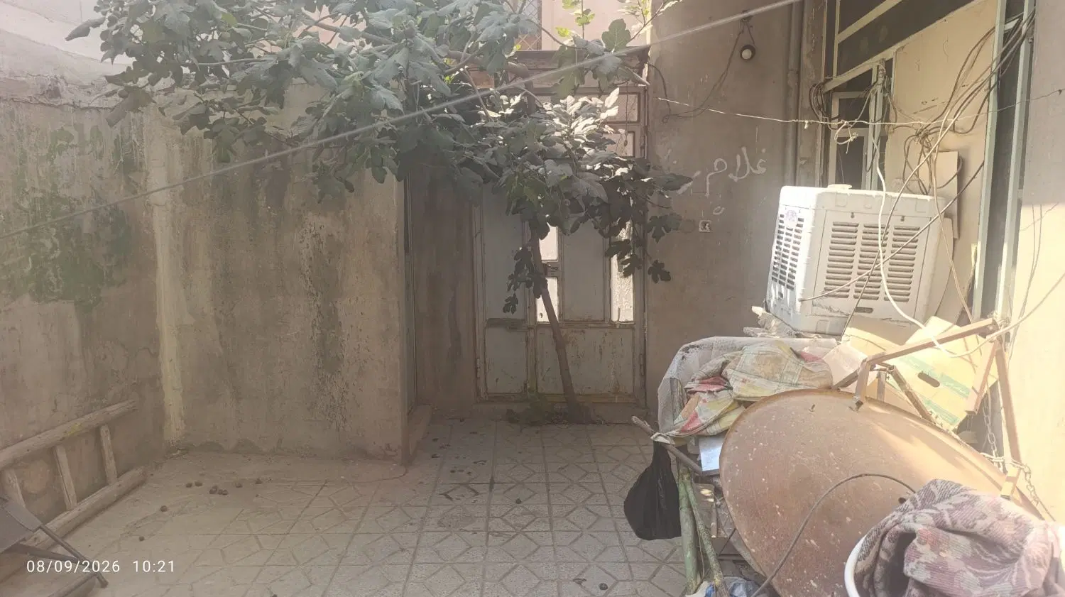 ویلایی کلنگی فروردین