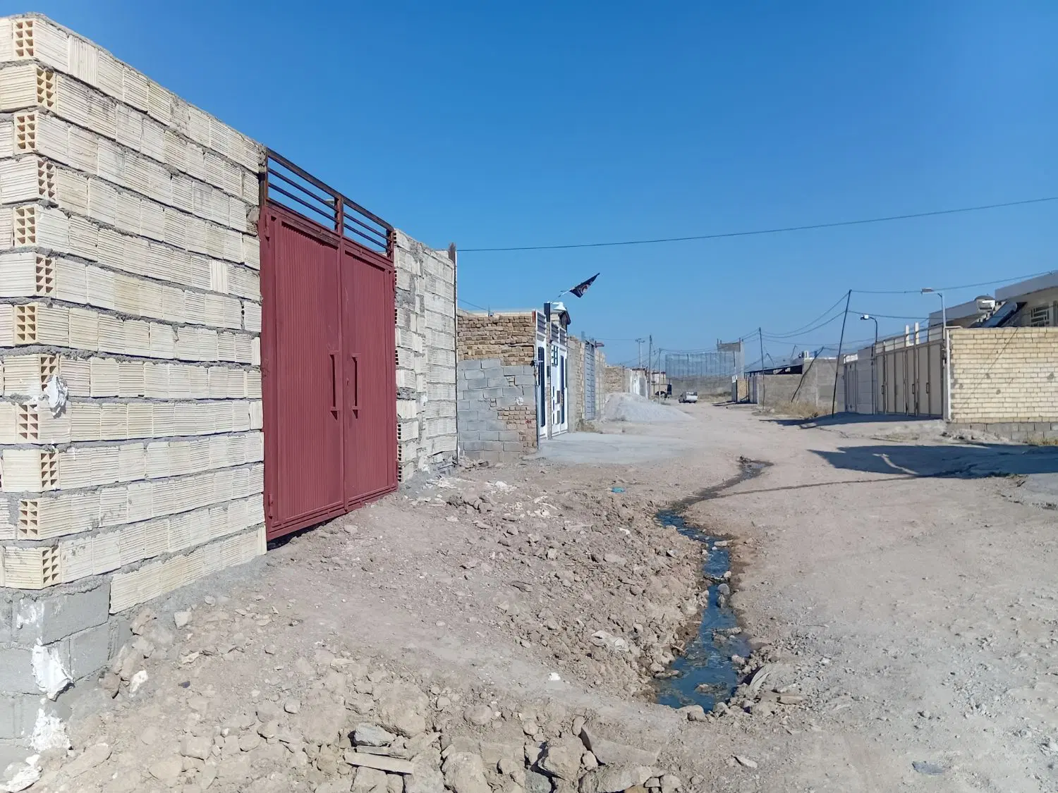 خانه نیمه کاره جزایری نیلوفر ۱۳