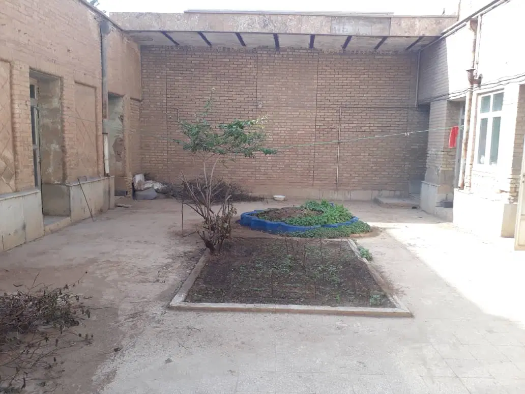 خانه دربستی فقط برای ساخت و ساز یا بازسازی