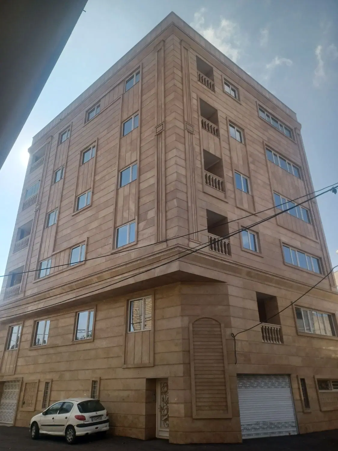 فروش واحد۱۱۵ در حق وردی