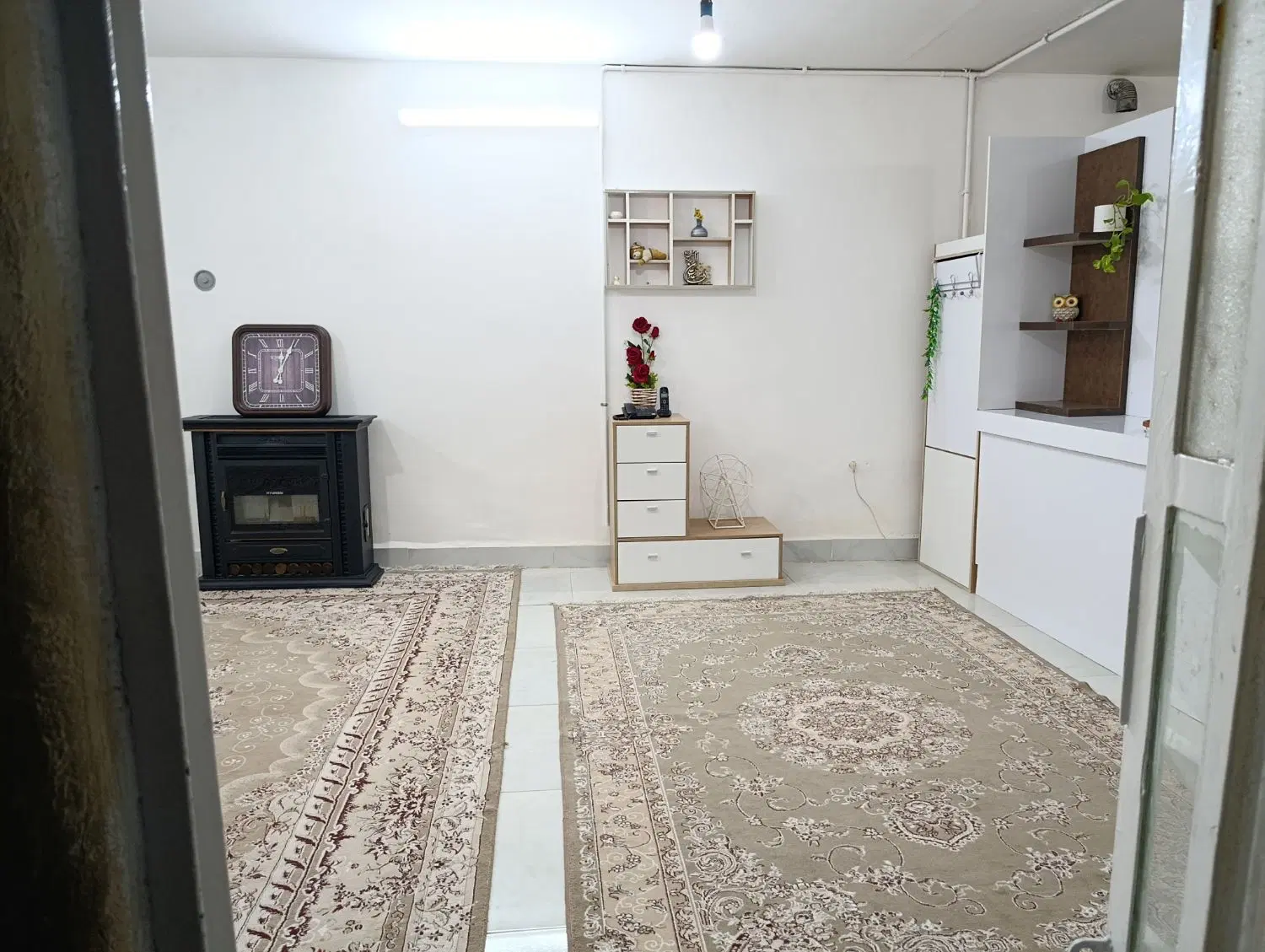 سوئیت۸۰متری با لوازم یکساله اجاره داده میشود