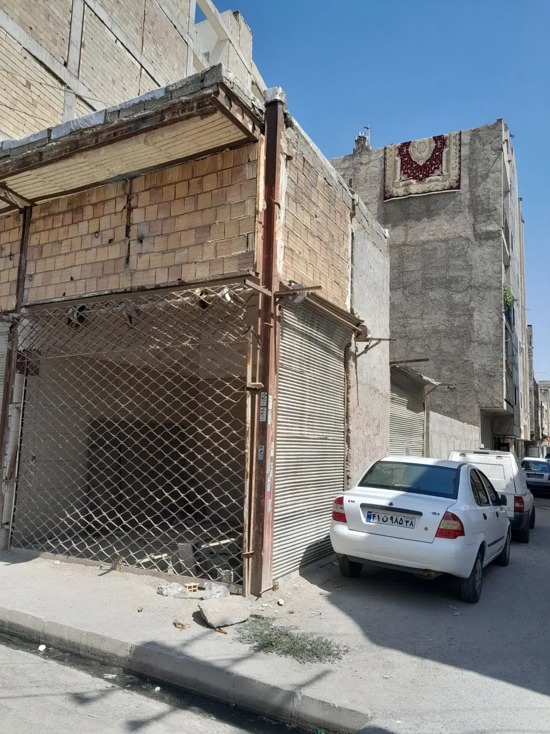 تجاری و کارگاهی وانبار کیانمهر هادیان