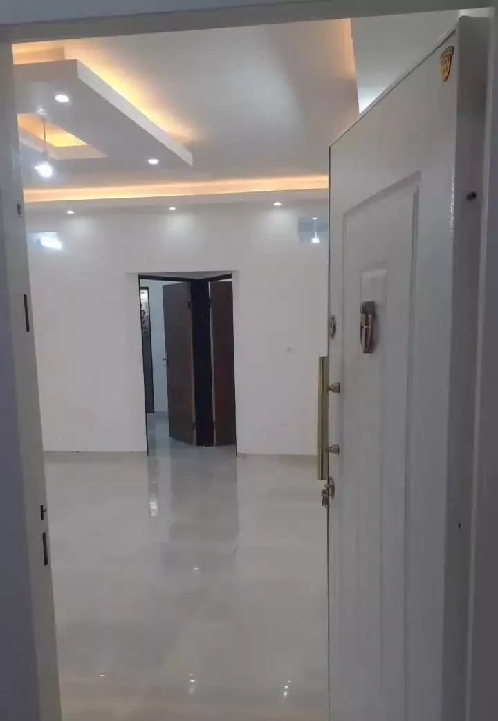 اپارتمان کشف شقایق