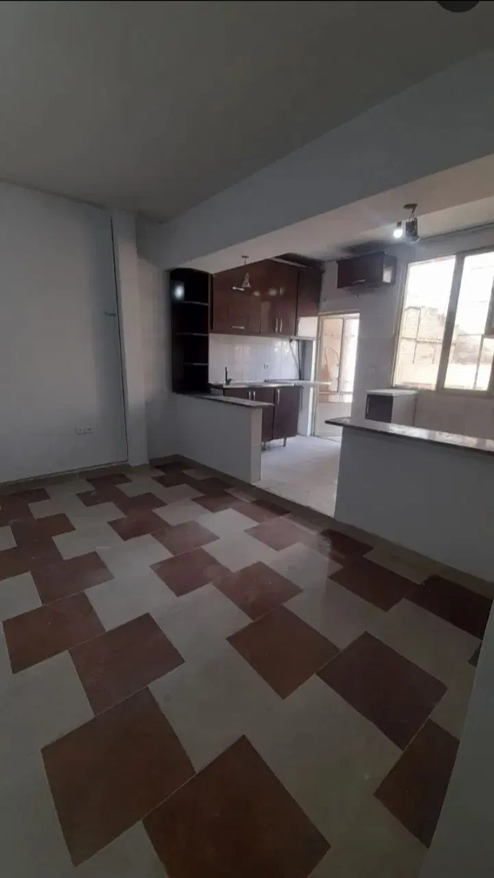 آپارتمان پارکینگ دار (اهری پیک ارم آبرسانی)