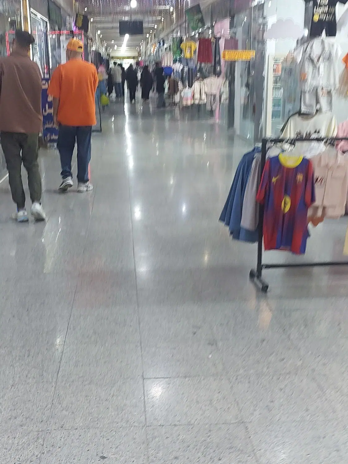 مغازه ۹ متری، پاساژ امام رضا
