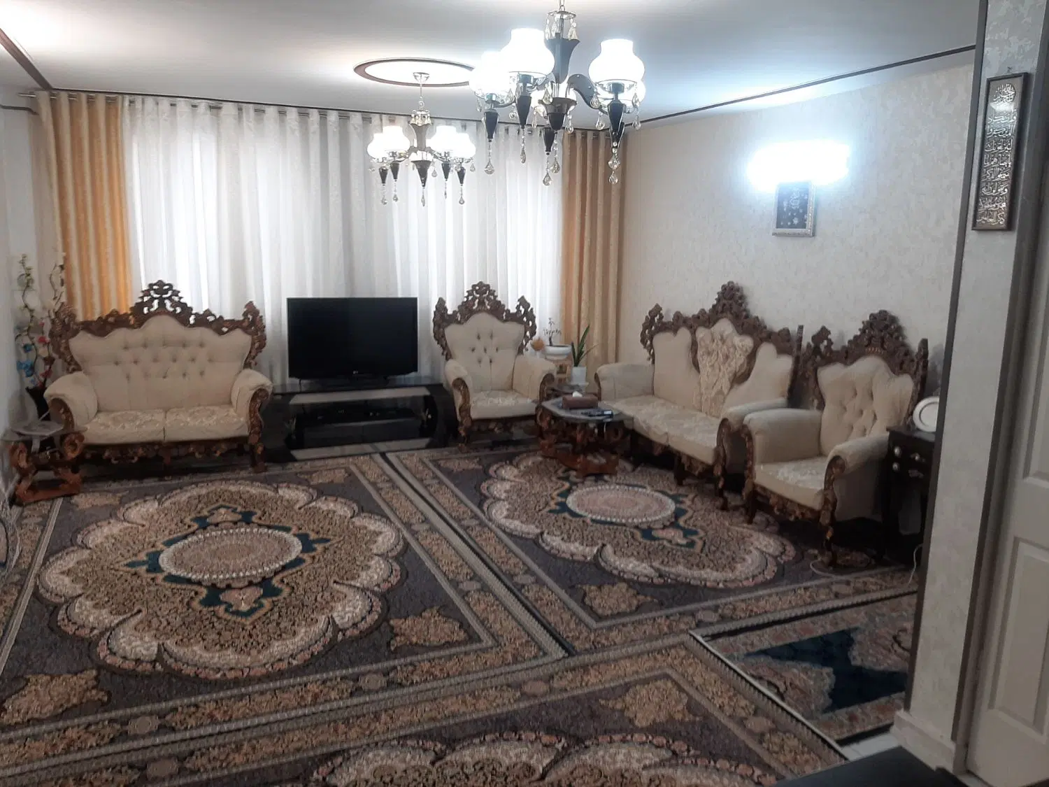 فروش واحد مسکونی خیابانی تختی