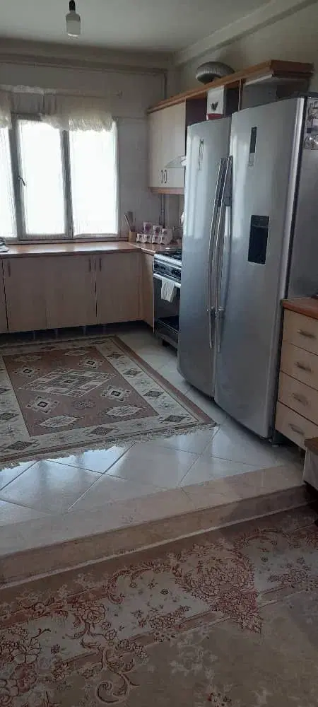 آپارتمان فروشی. طبقه 4