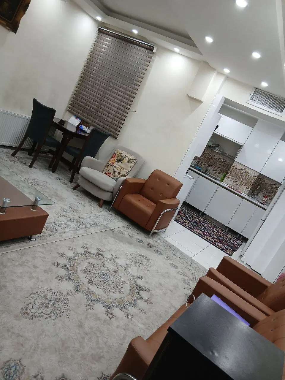 فروش واحد مسکونی فول به متراژ 72 متر
