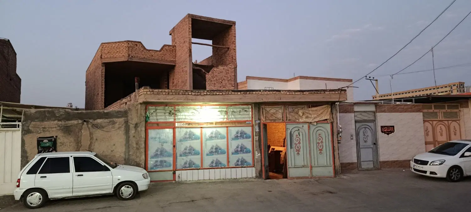 فروش منزل مسکونی بهمراه یک باب مغازه در جوزدان