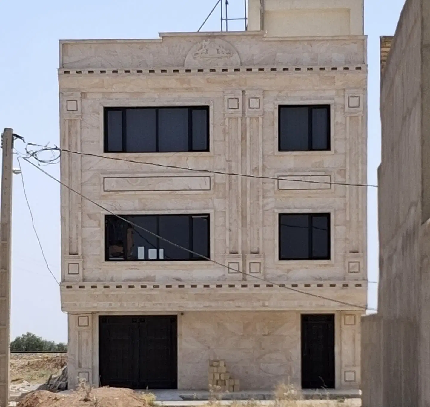 فروش یک واحد آپارتمان