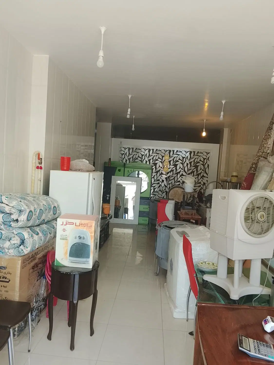 رهن و اجاره مغازه 140متری در بلوار معلم سی متری