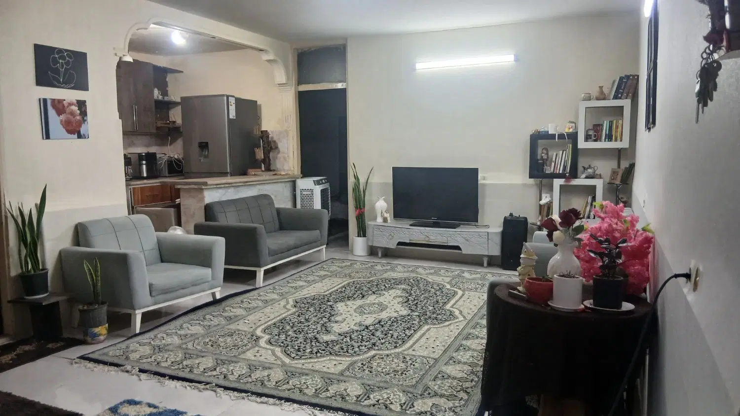 واحد۸۵متری در کیانمهر شهرک علوی