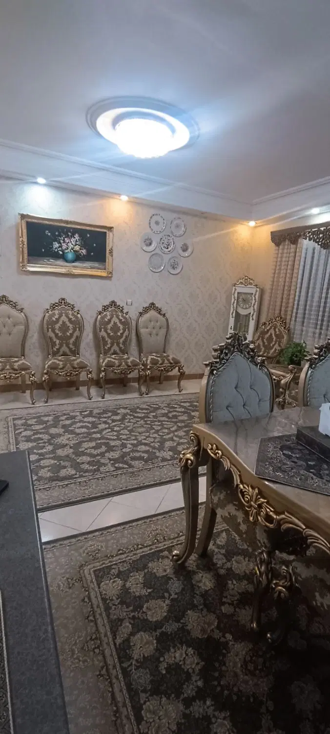 یک واحد خونه شیک، بازسازی‌شده و بدون خرج ۱۲۳متری