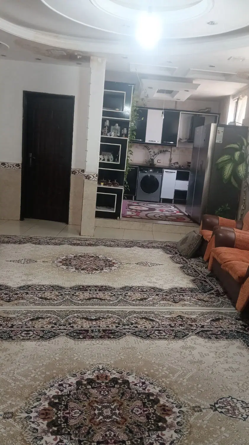فروش سه طبقه در کرهرود