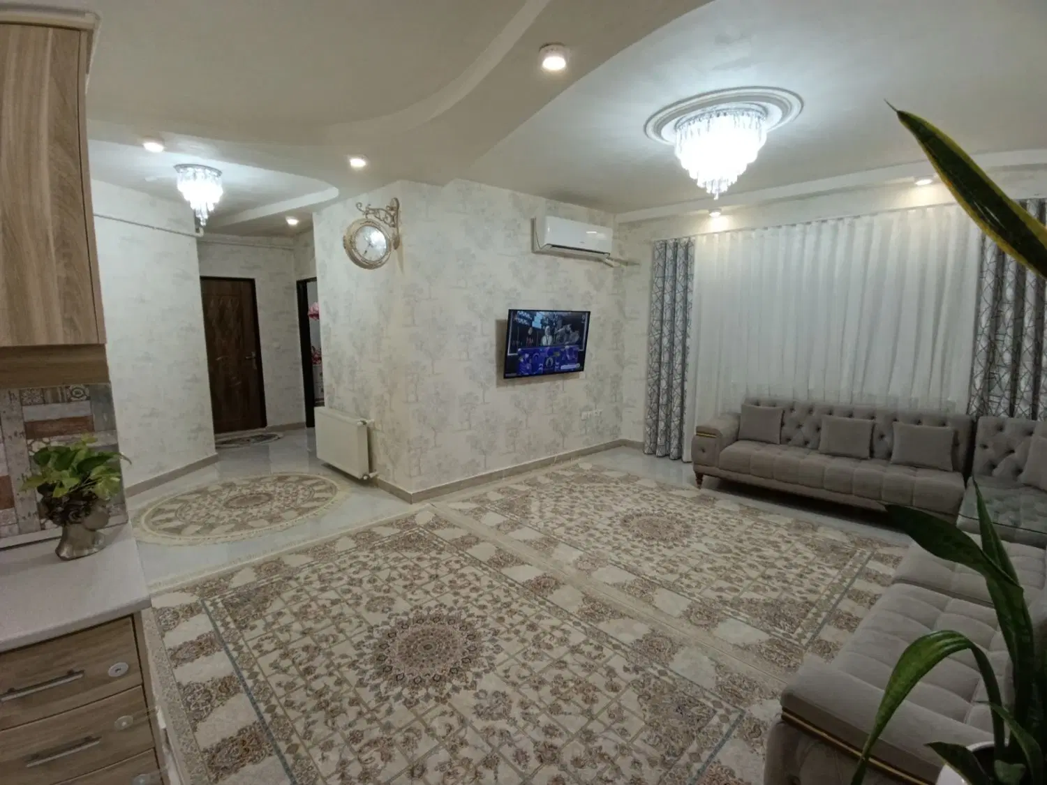 یک واحد خانه آپارتمان  سند دار آسانسور دار