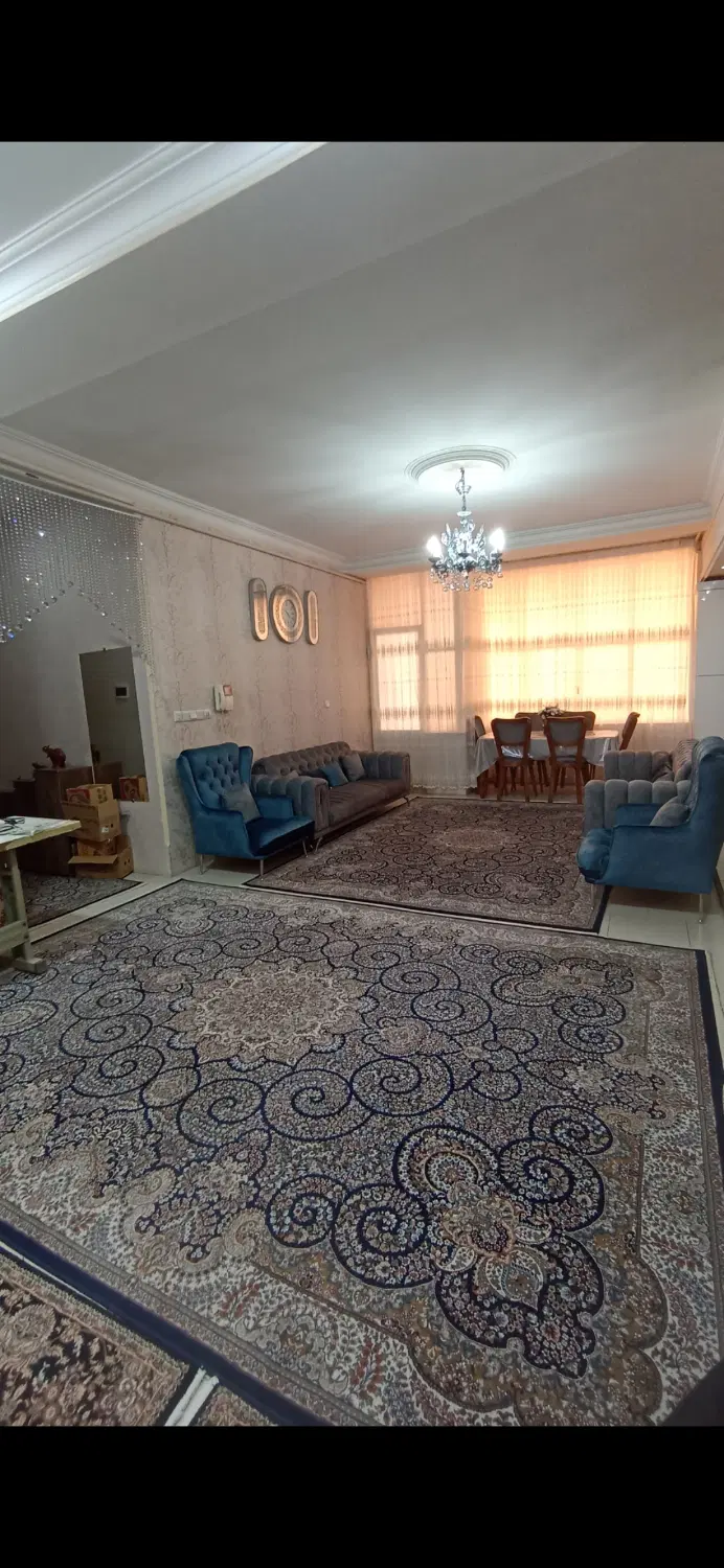رهن خانه در خیابان پیروزی