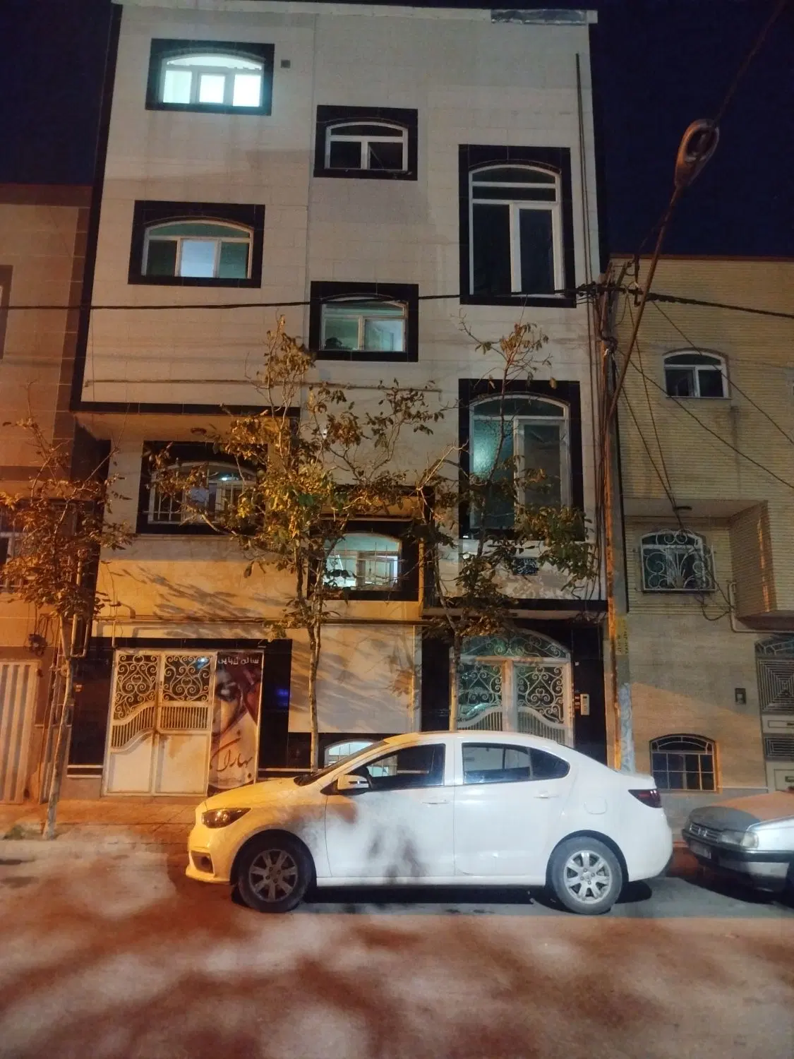 فروش یک واحد آپارتمان در شهرک آذربایجان