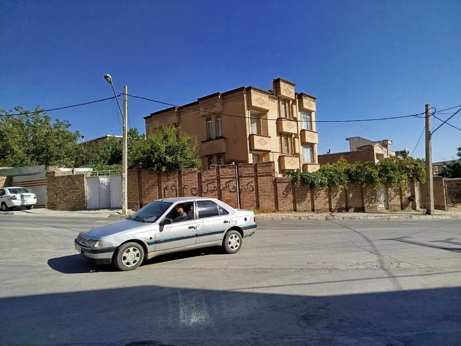 منزل مسکونی در شهرک ولیعصر