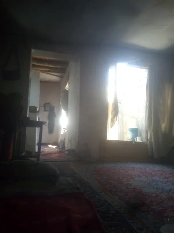 خانه کلنگی در گوشخانه سیلاب