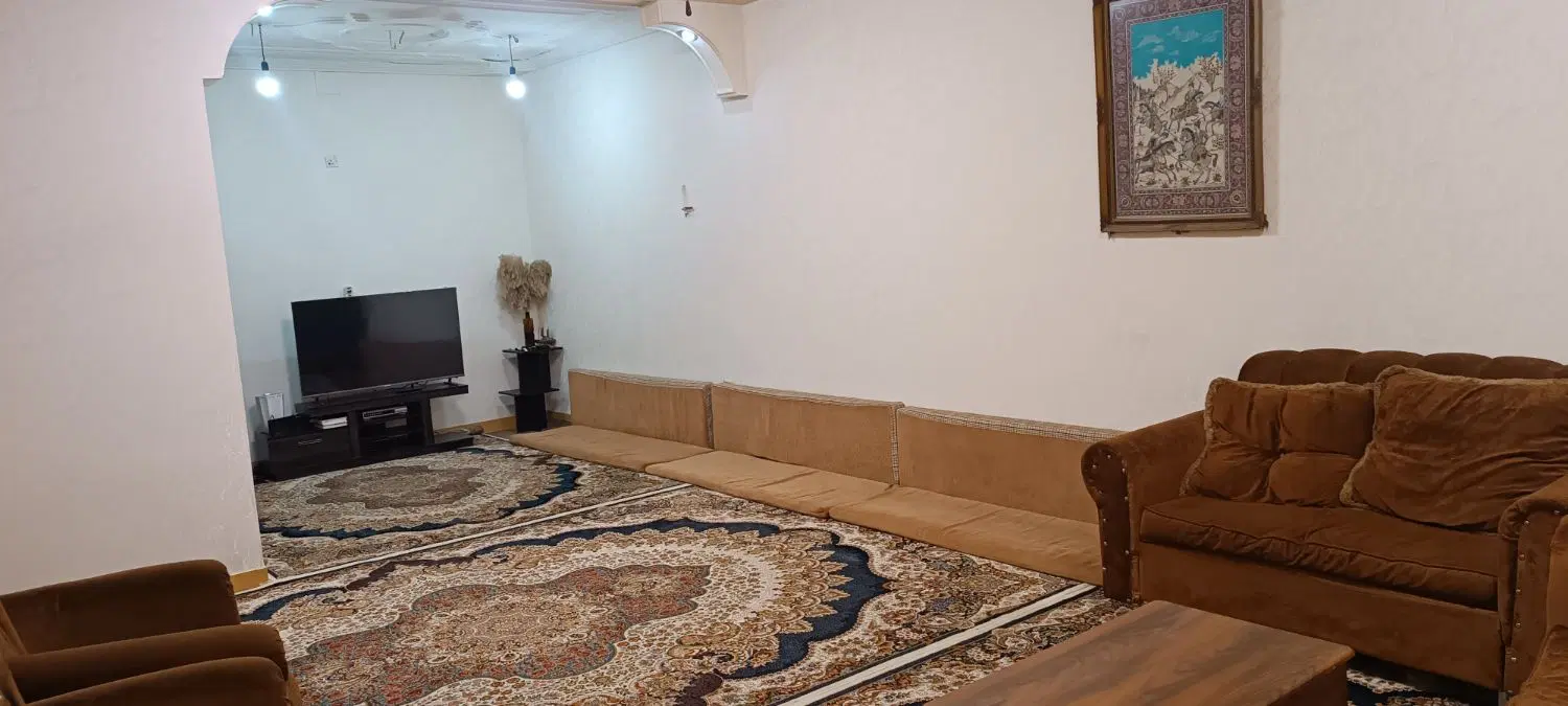 خانه ۲۵۰ متری سه خواب ، دونبش ، سنددار
