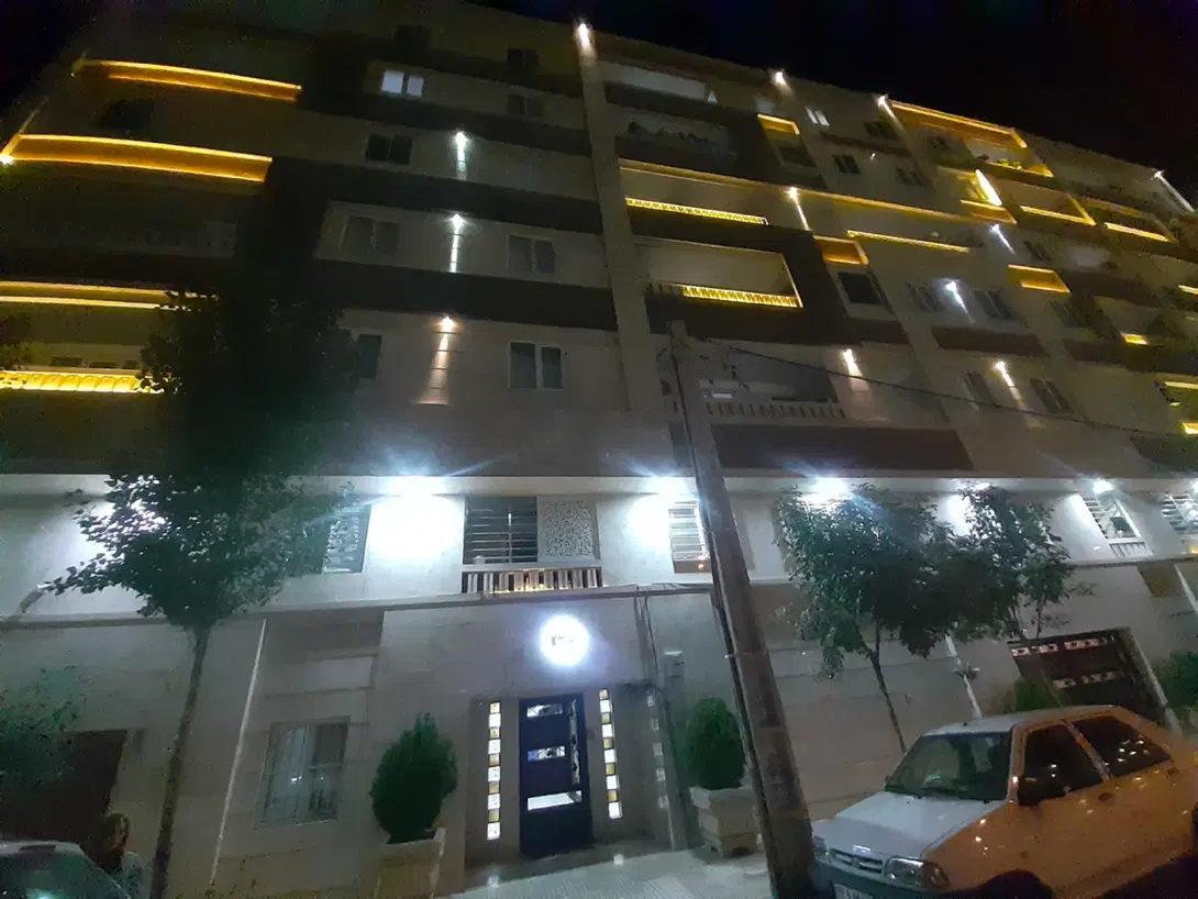 ۱۰۲ متر_جنوبی نما_لابی سرایداری