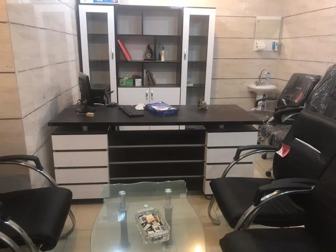 مغازه ۲۷ متری عاشوری