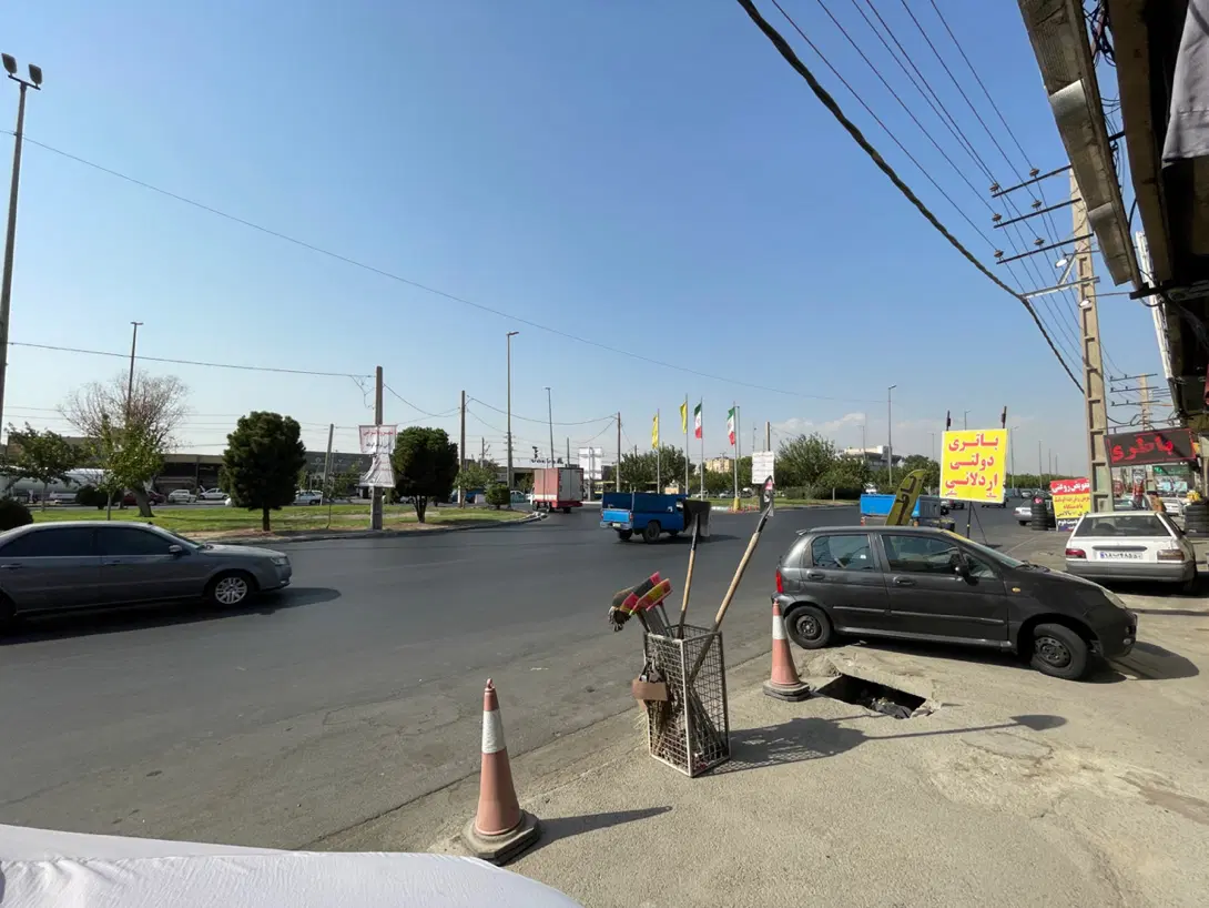 مغازه ۳۲ متری بر آیت الله سعیدی