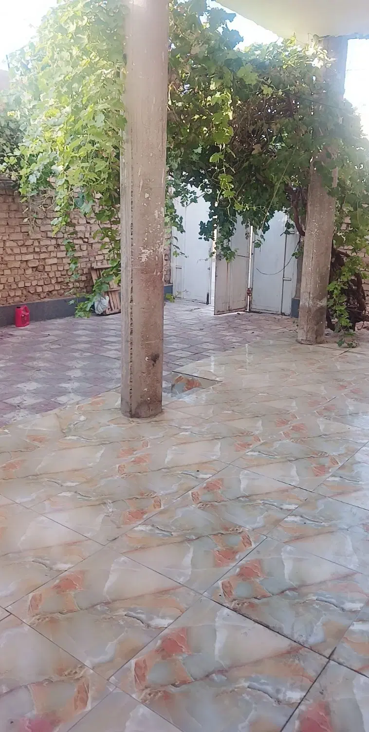 منزل حیاط دار